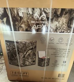 Real tree Freezer Chest