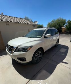 2018 Nissan pathfinder platinum 4x4