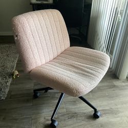 Criss-cross Big Comfy Desk Chair (Light Pink)