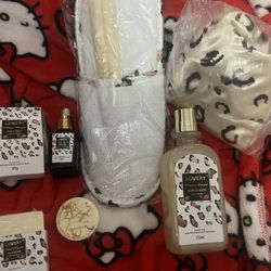 Various Lovery Bath Products