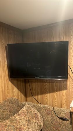 Samsung Tv with mount