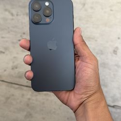 Unlocked Apple iPhone 15 Pro Max