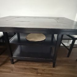 6 Seat- Dining table (Need GONE moving ASAP) 