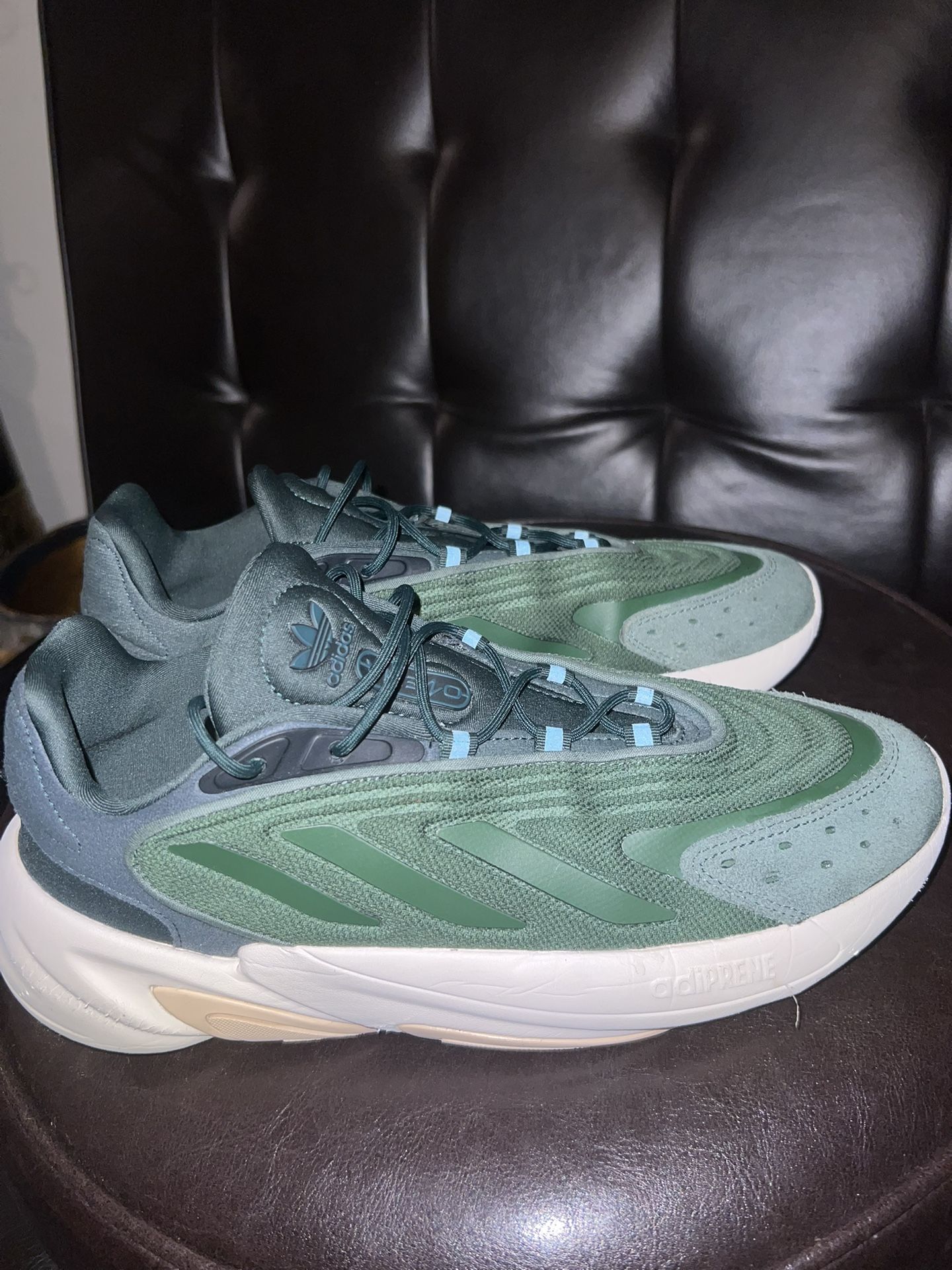Adidas OZELIA 'SHADOW GREEN OXIDE' size 10