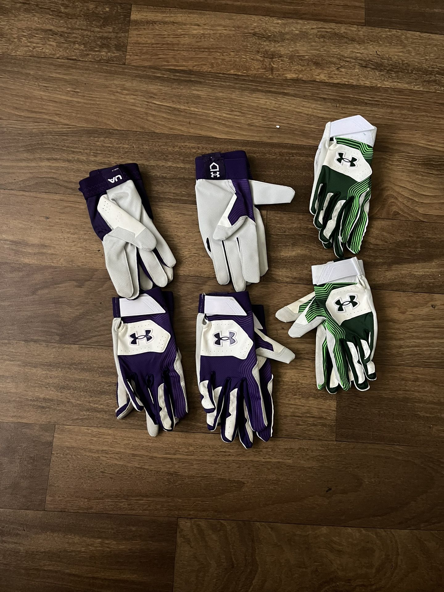 Under Armour Youth Gloves