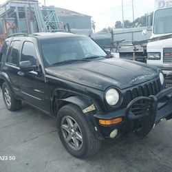 2003 Jeep Liberty 4wd  For Parts 