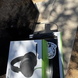 X Box Series S I honestly Just Don’t Need It N The Pawn Won’t Take It Also A Xbox Headset, 32 Inch Smart Dolby Tv And A PS4 . Shoot N Offer 