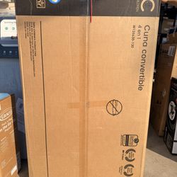 Delta Lily 4-in-1 Convertible Crib 