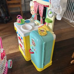 Cocomelon Kitchen w/ Food 