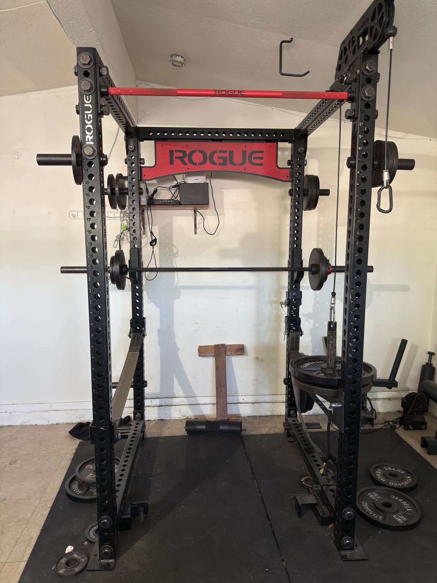 Rogue Rm-4 Rack
