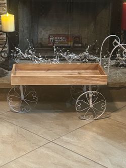 Like New Super Cute Small Decorative Cart
