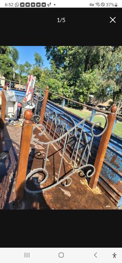 FREE Daybed and trundle frame disassembled  for easy transport