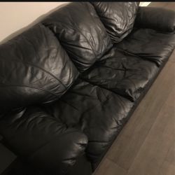Black Leather Couch 