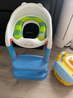 CoComelon Toddler Toilet Training Seat with Step
