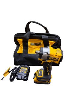 New DEWALT DCF921  20V 1/2inch Impact Wrench Kit Variable Speed 1.7 AH Power Stack