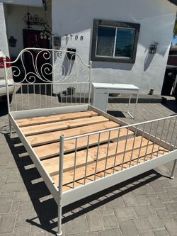 IKEA bed frame queen and desk for only 60 dlls