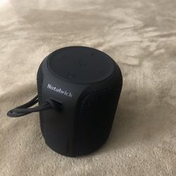 Bluetooth Speaker, Hardly Been Used.  NOTABRICK Bluetooth Speaker