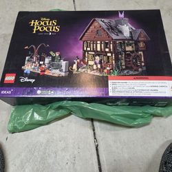 Disney Hocus Pocus The Sanderson Sisters Cottage