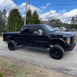 2010 Ford F-250 Super DutyHarley-Davidson 608A • 4WD • 8cyl