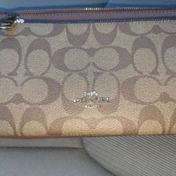 Coach Wristlet New Condition Has Two Pockets  