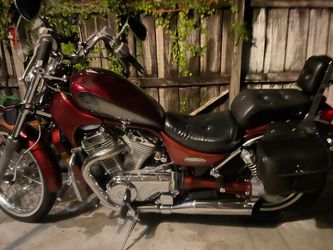 Moto Suzuki Intruder 800 for Sale in Miami, FL - OfferUp