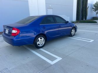 2004 Toyota Camry LE