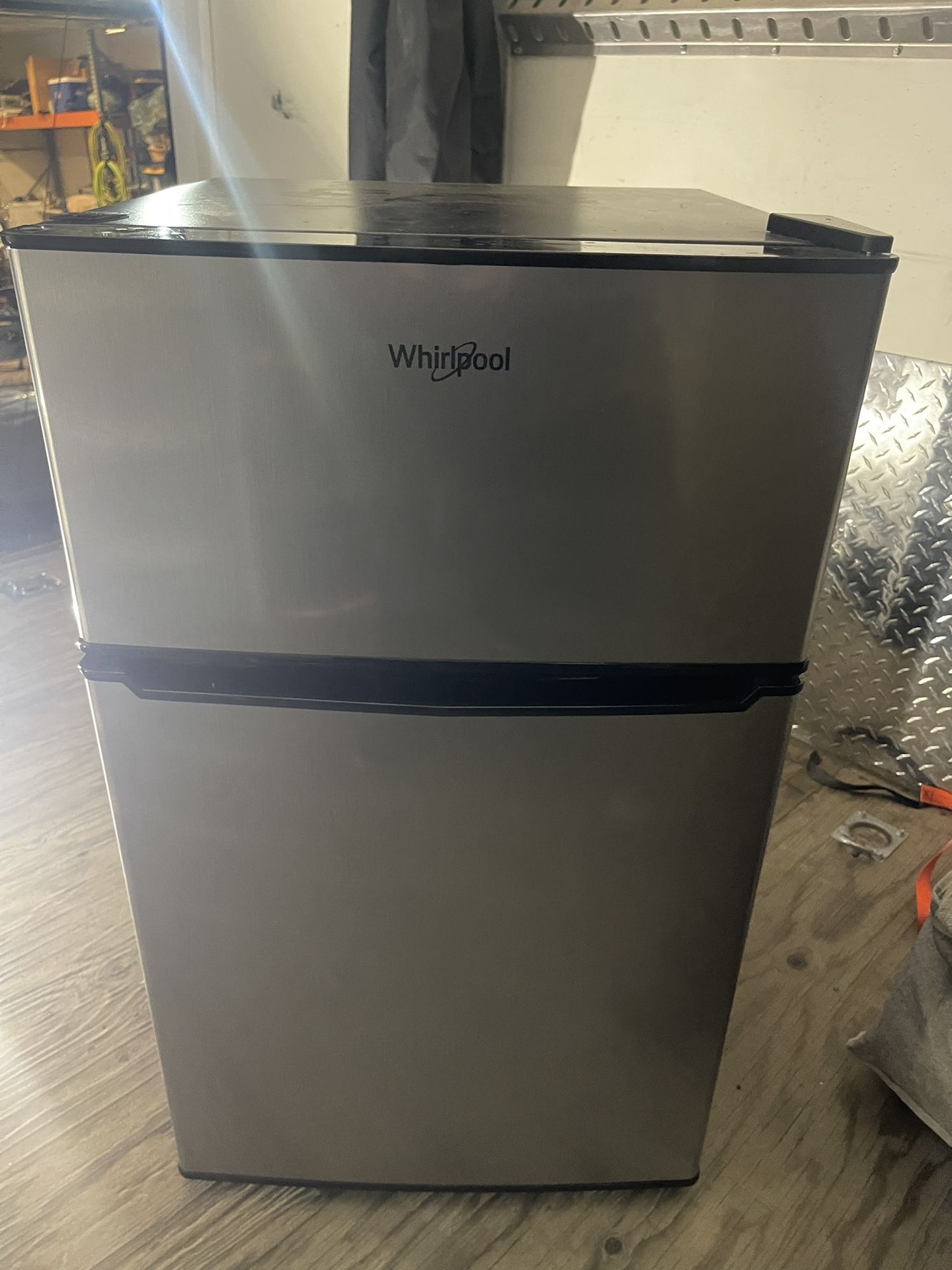 Mini Refrigerador Semi Nuevo $100