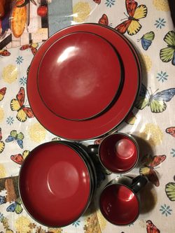 Place Setting for 3 Red and Black