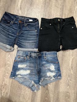 Girls teens size 0 -00 jean shorts, American Eagle and Aeropostale stretch all 3 for $15