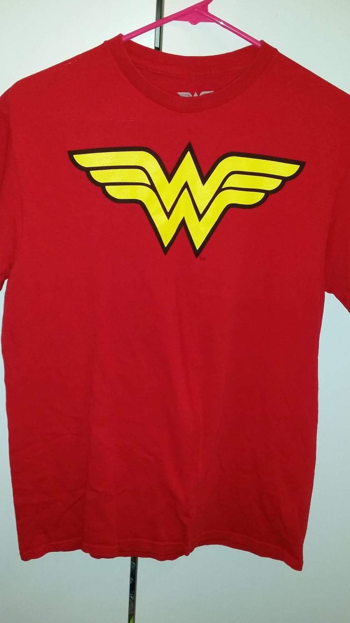 Ladies Wonder Woman shirt size medium