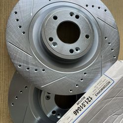 Hyundai Genesis V8 15-16 Front Drill Slot Rotors Ceramic Pads 