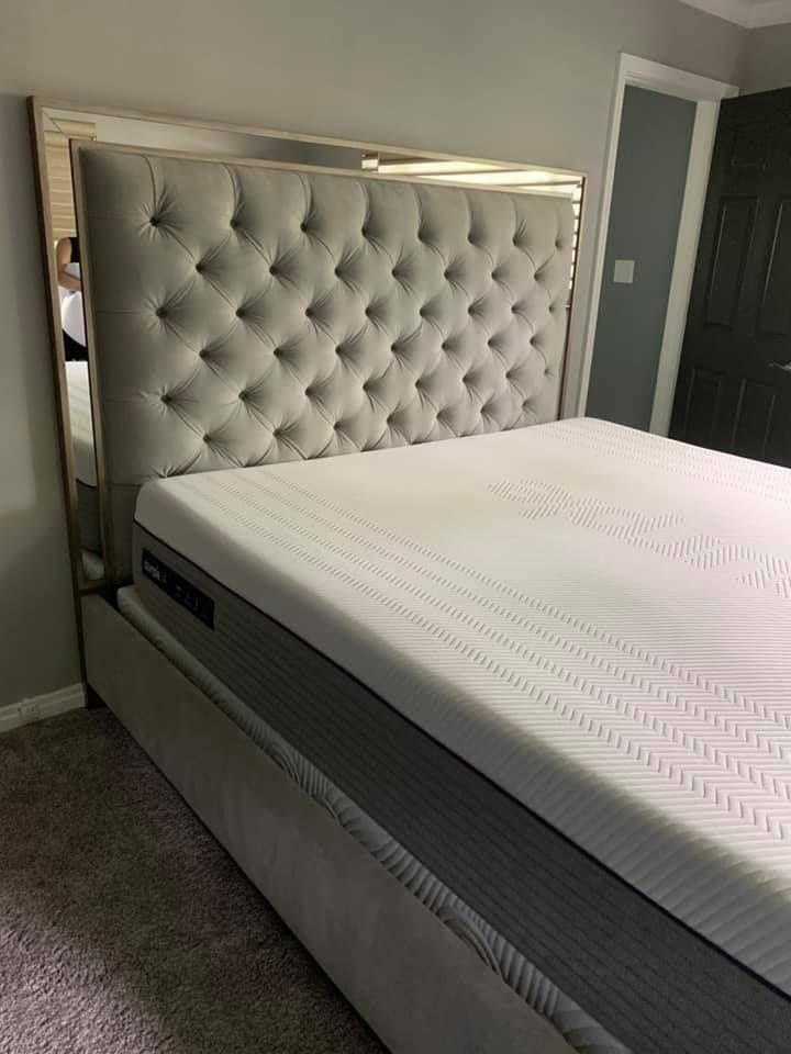 Purple Hybrid Premier 4 King Mattress Used Less Than 10 Days! Over 50% off Retail!