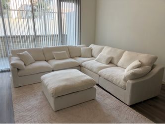 BRAND NEW! White 6 Piece CLOUD Modular Sectional Couch (FREE DELIVERY 🚚)