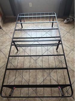 Twin size Foldable bed frame