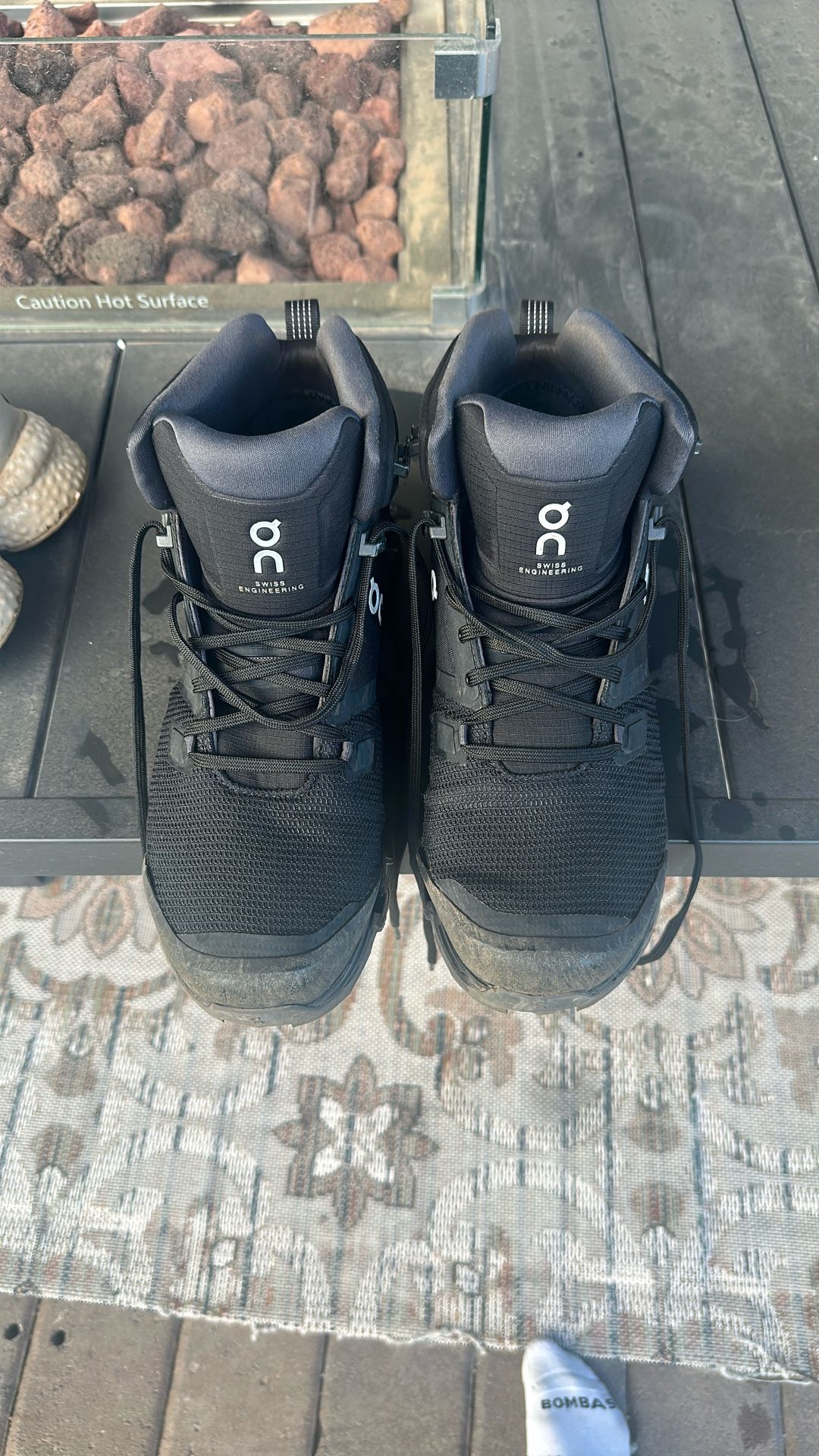 Oncloud Hiking Boots