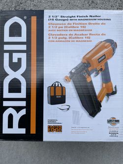 Rigid 16 gauge 2 1/2 finish nailer gun