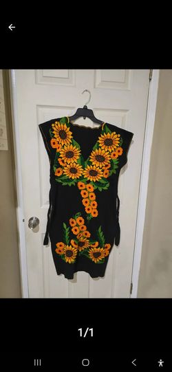 🌻Sale New Mexican Oaxacan BLACK YELLOW Dress Sunflowers Embroidered Bohemian Sz Large ( reseda ca)