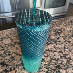 Starbucks Jade Green Gradient 2023 Jewel 24oz Cup Tumbler for Sale in  Fontana, CA - OfferUp