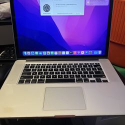 MacBook Pro 15 Inch with new 500 GB SSD hard drive
