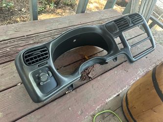 98-2004 Chevy Blazer Sonoma GMC dash trim