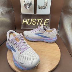 Brooks Ghost 15 “White Vista Lavendula” Women’s Sz 9B