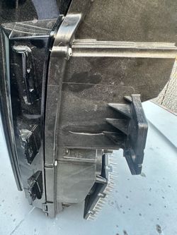 Headlight draver  2023
