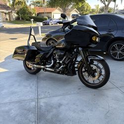 2022 Harley Davidson Road Glide st