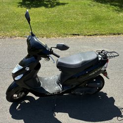 2023 Wolf RX50 Scooter