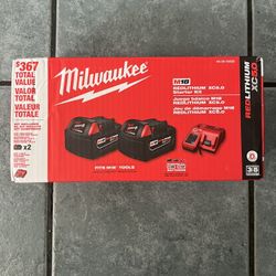 Milwaukee M18 18V Lithium Ion XC Starter Kit w Two 5.0 Ah Batteries and Charger 48-59-1852B
