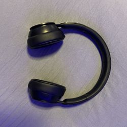 Beats Solo Pro