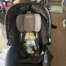 GRACO CAR SEAT
