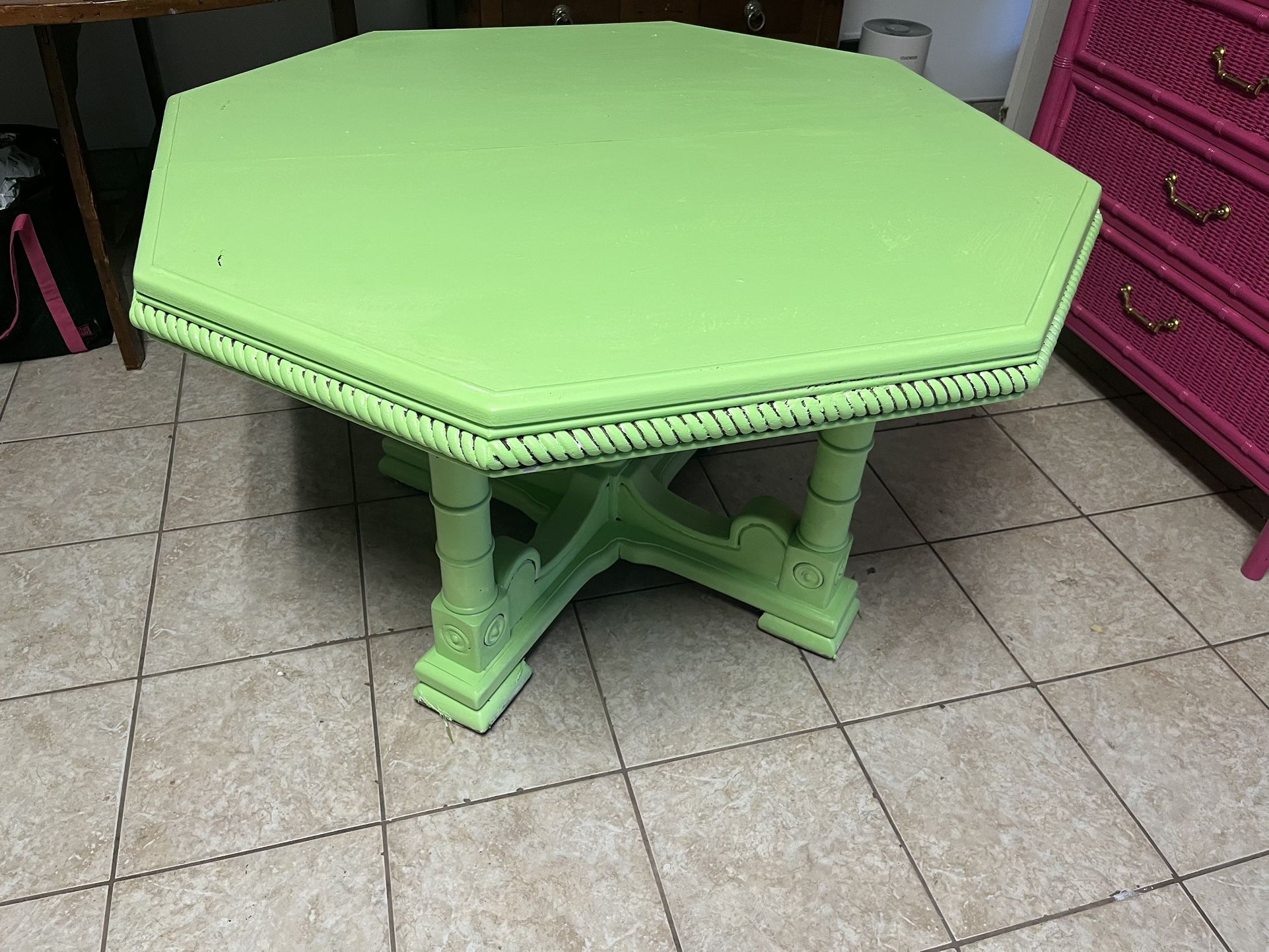 Green table with leaf