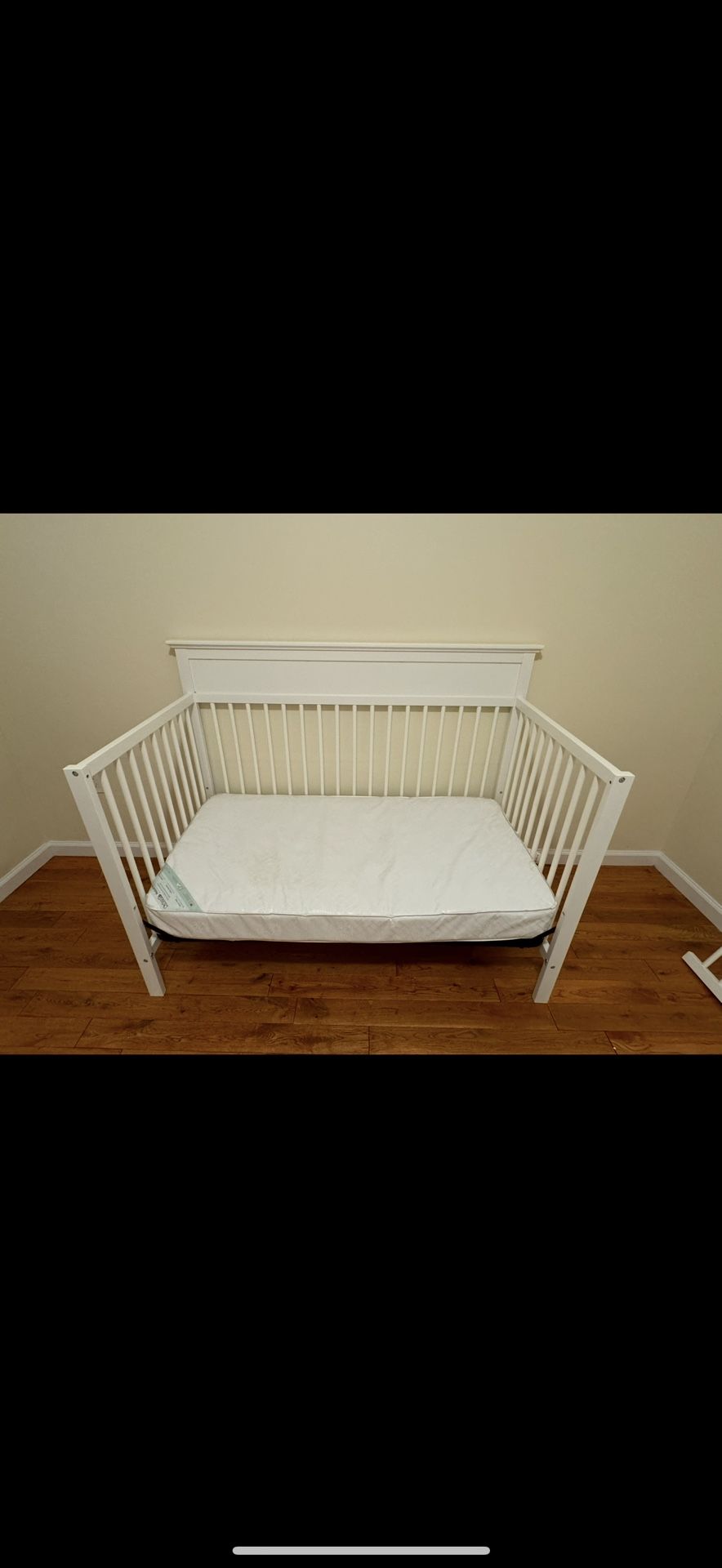 Crib Turns Into Toddler Bed