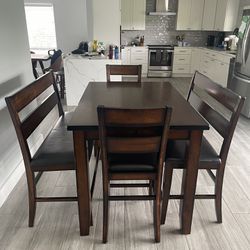 Dinning Table With Benches And Chairs